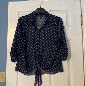 By & By womens collared top; size xl